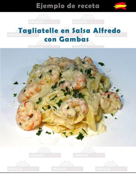 pasta in alfredo sauce with shrimp